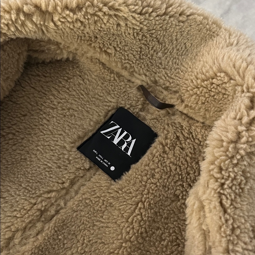 Zara Faux Shearling Jacket - Picture 2 of 9